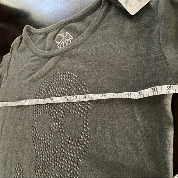 NWT CHASER Bliss Super Soft Silver Skull Knit Long Sleeve Pullover Top Grey S - Picture 6 of 7